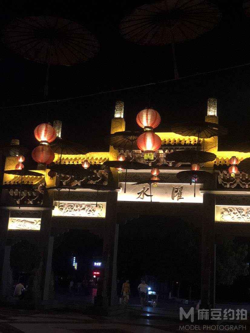 夜景模特