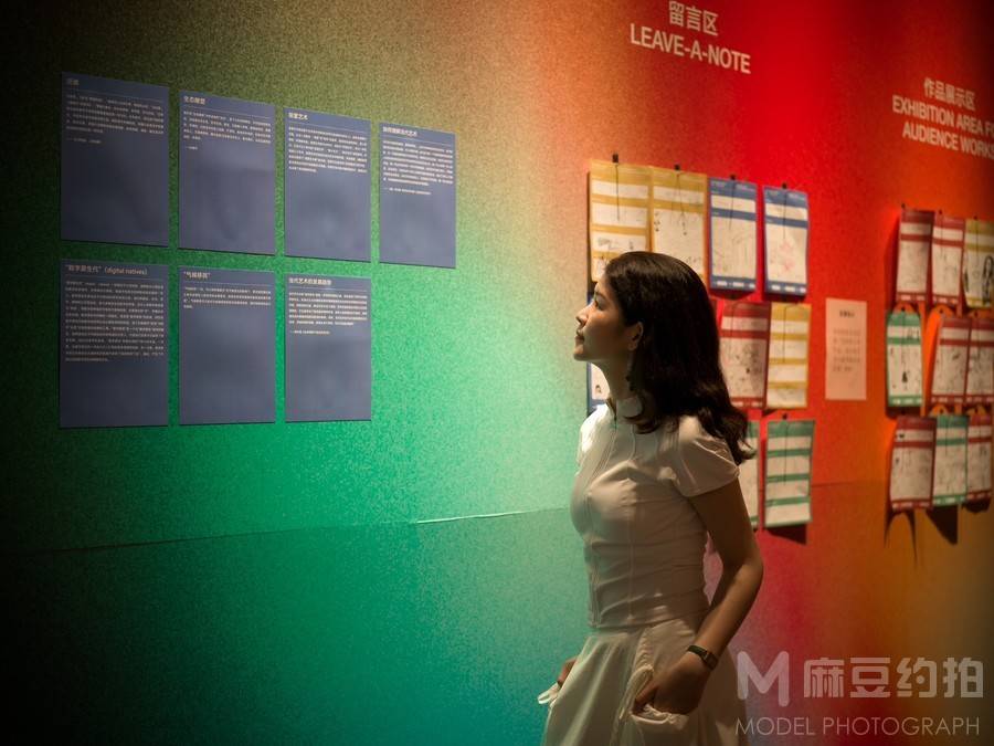 黑白模特
