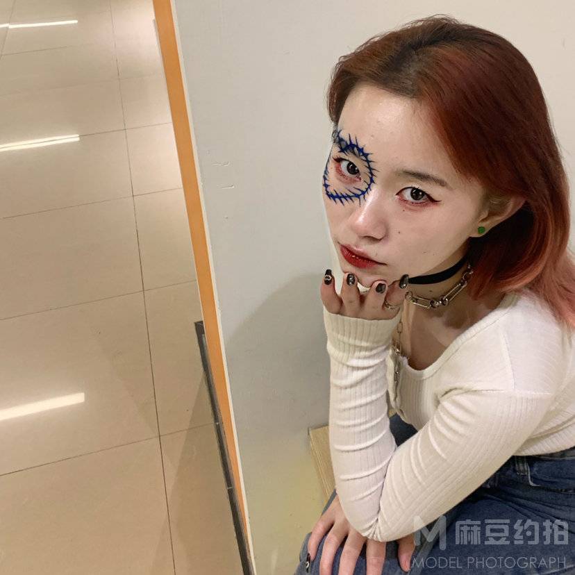 妆容模特