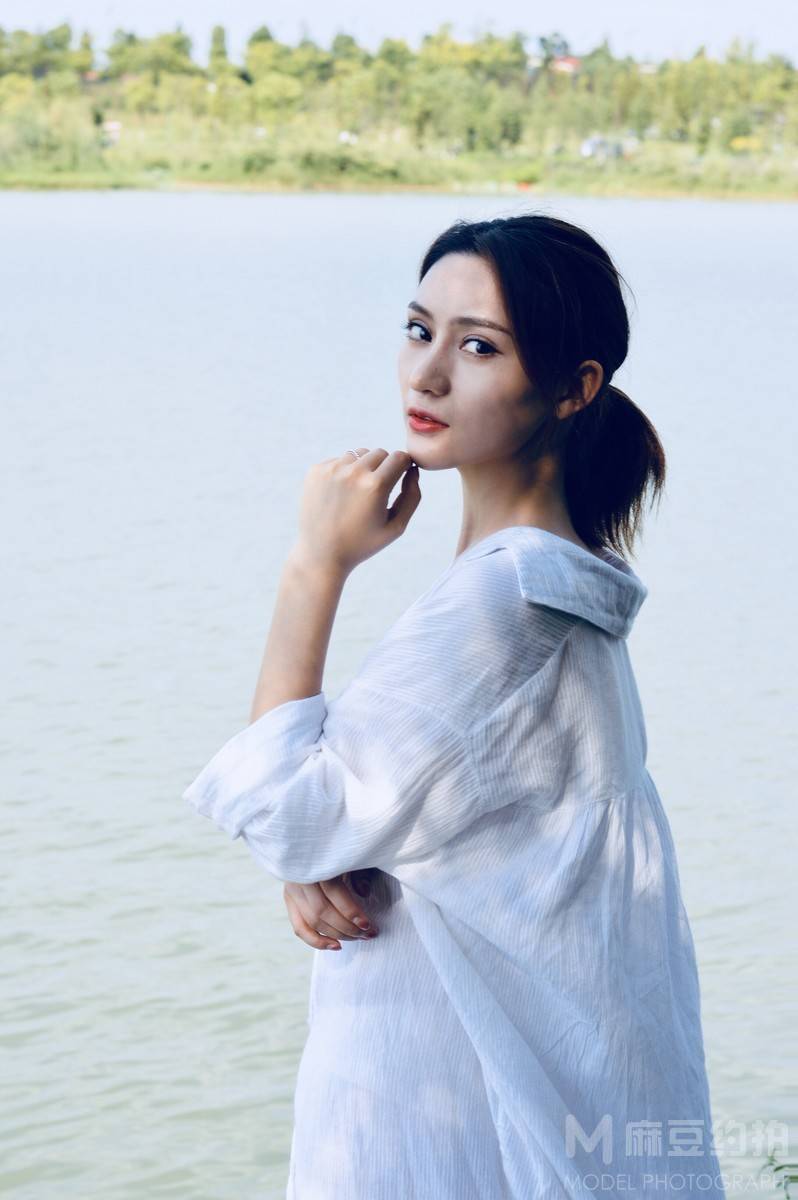 清新模特