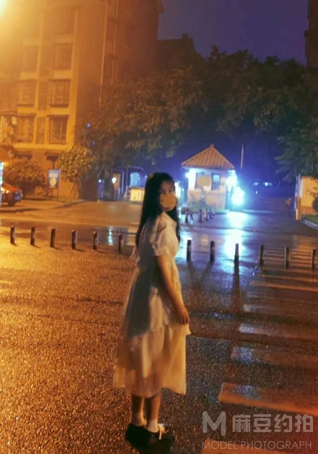 夜景模特