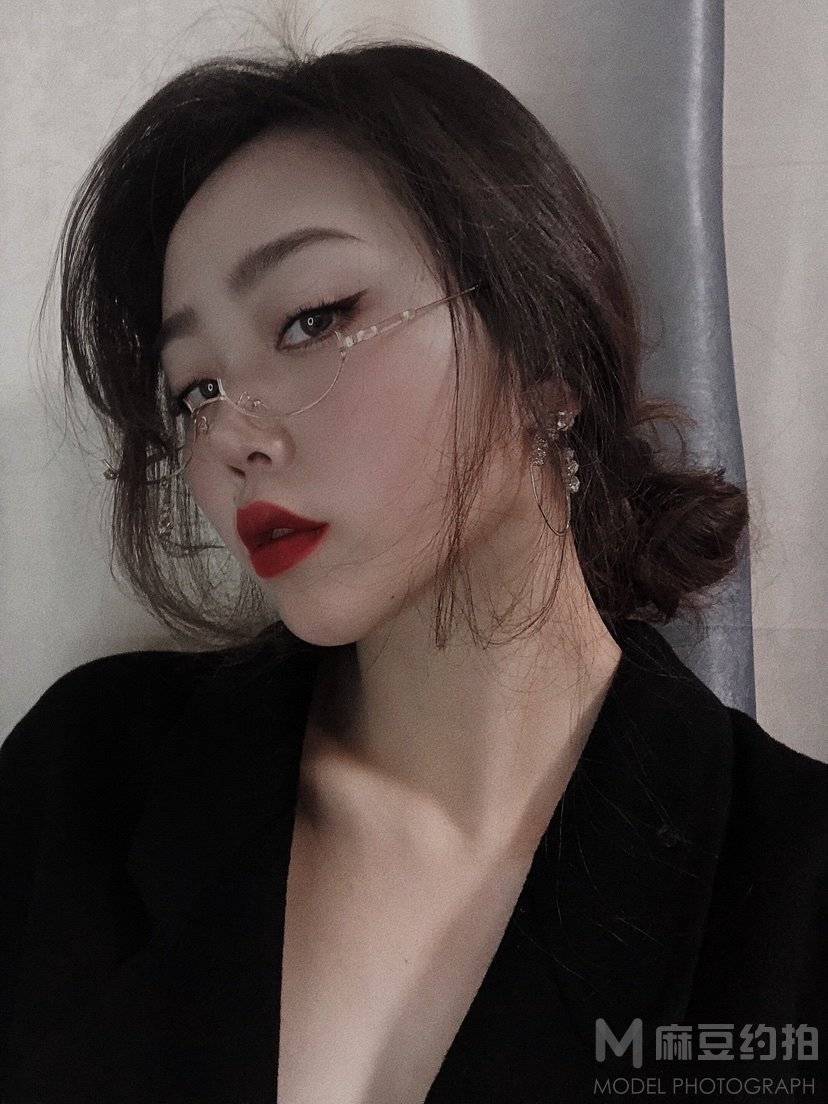 暗黑模特