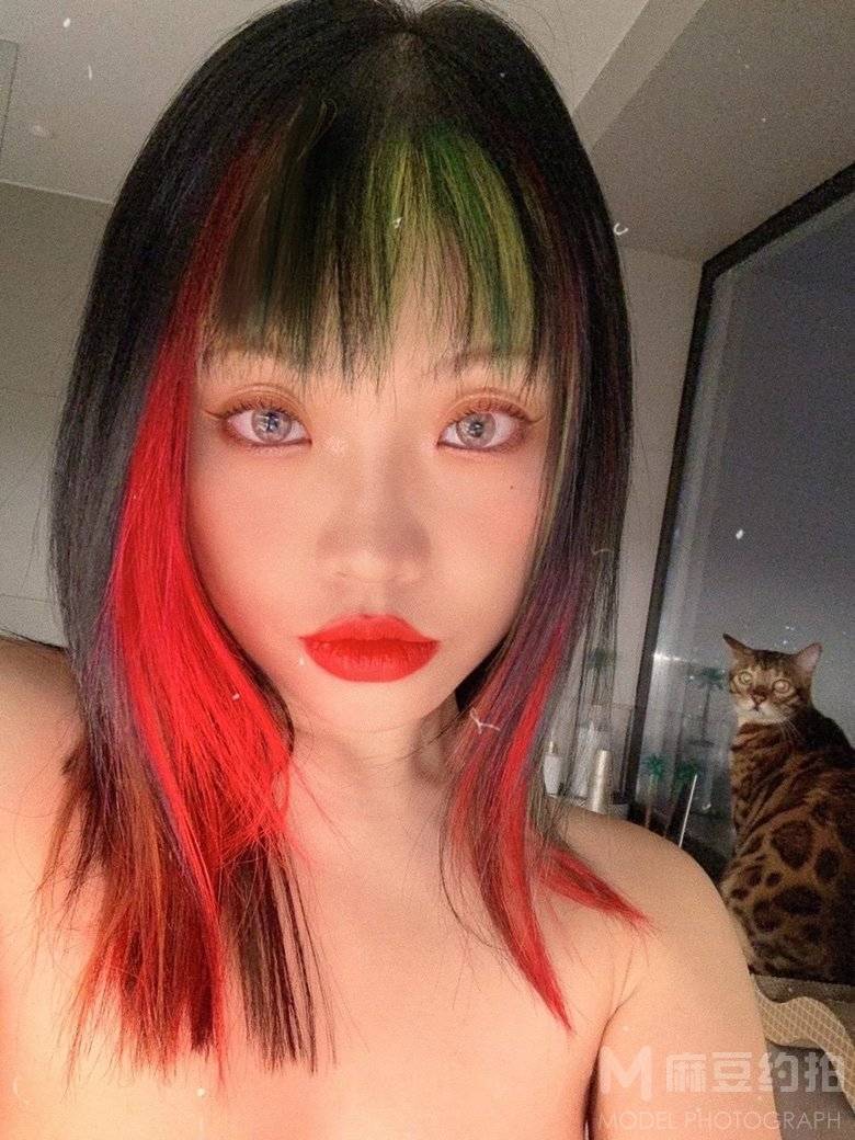 妆容模特