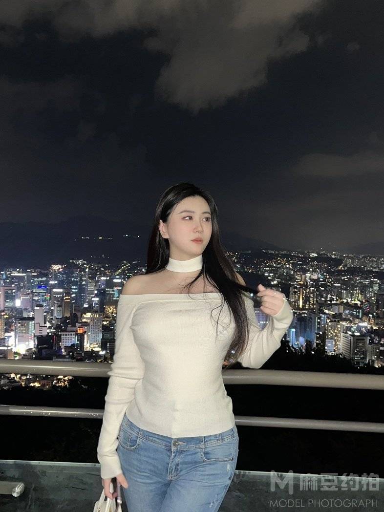 夜景模特