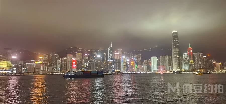 夜景模特
