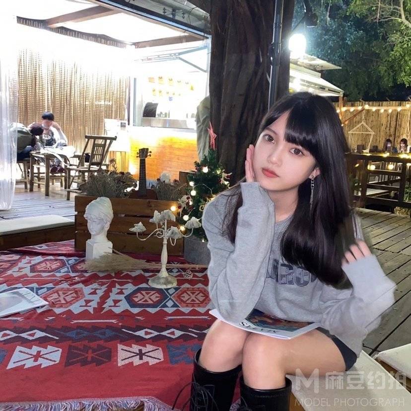 校园模特