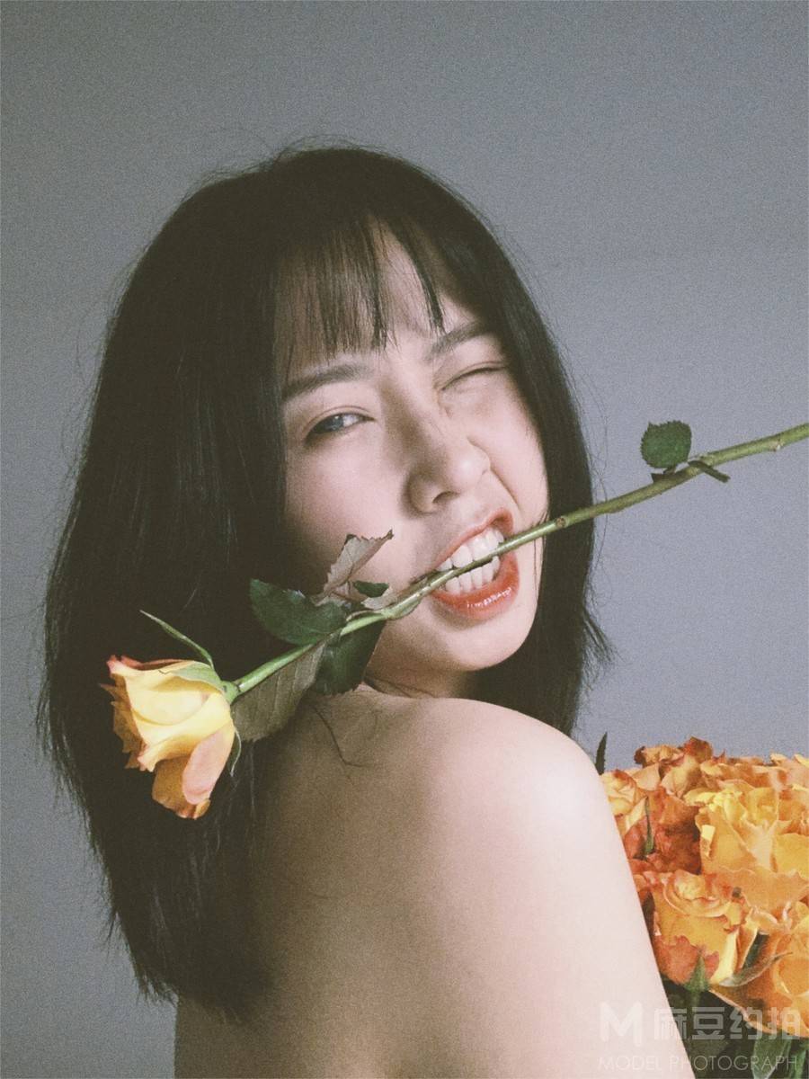 胶片模特
