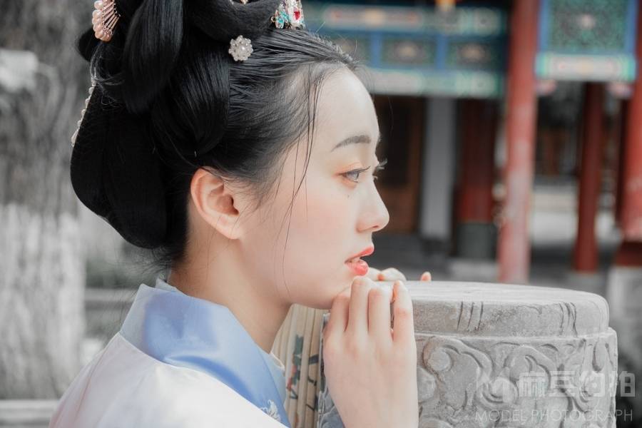 汉服模特