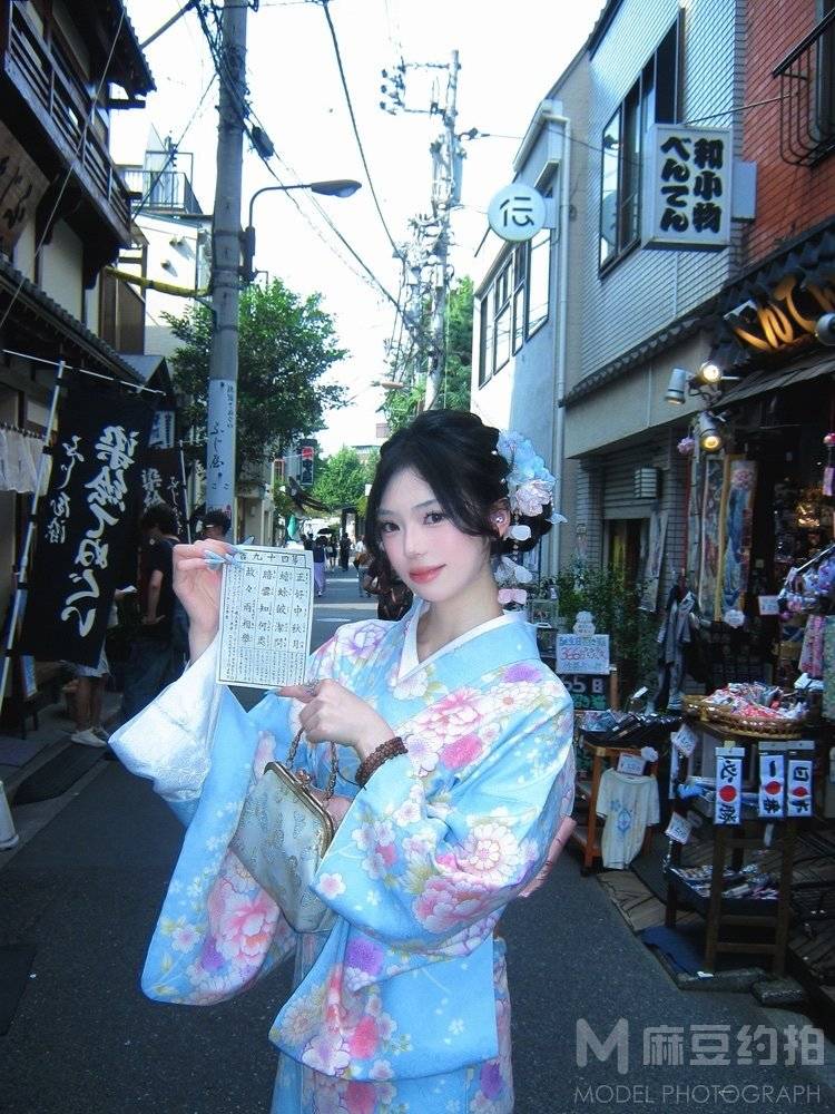 妆容模特