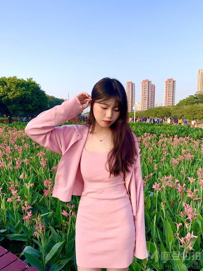 清新模特