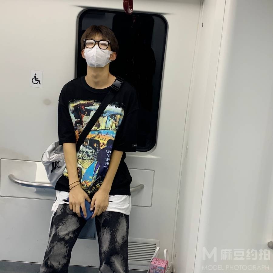 纪实模特