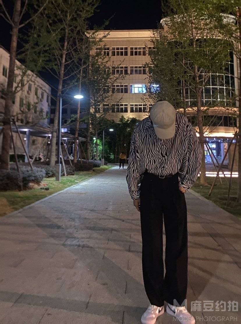 夜景模特