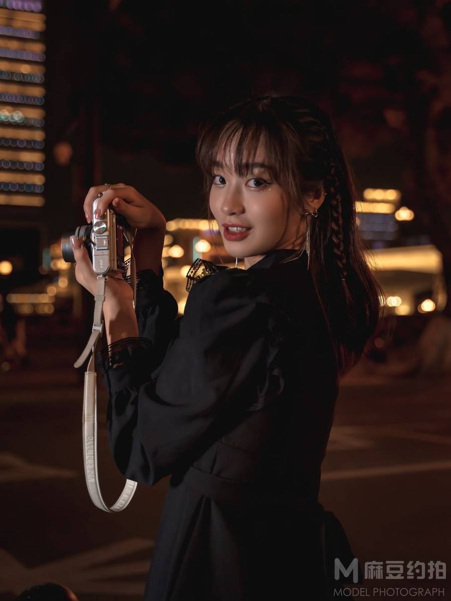 夜景模特