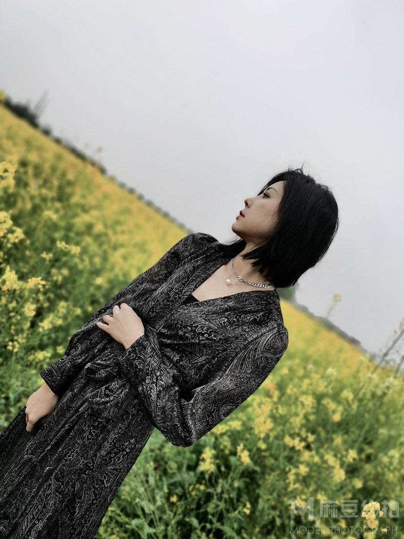 清新模特