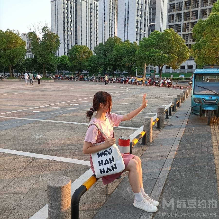 清新模特