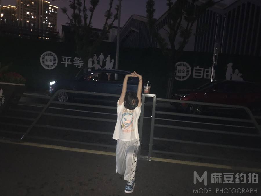 夜景模特