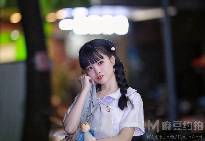 清新模特