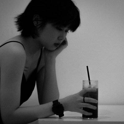 黑白模特