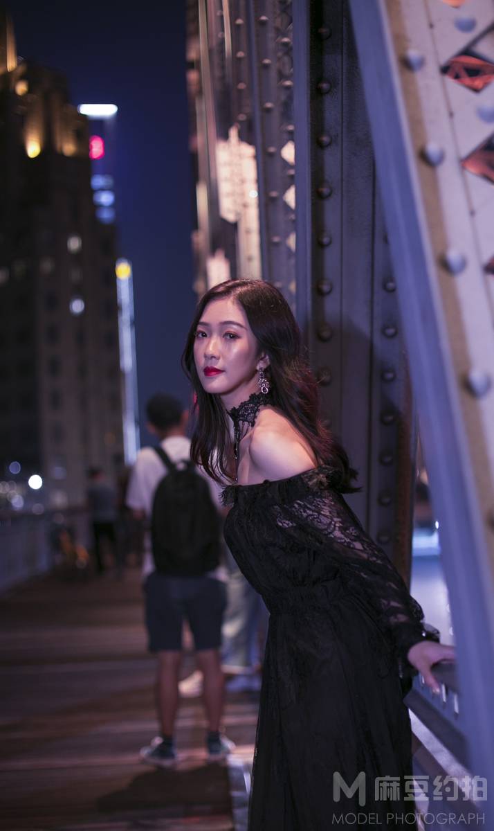夜景模特