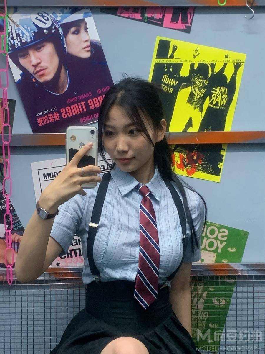 校园模特