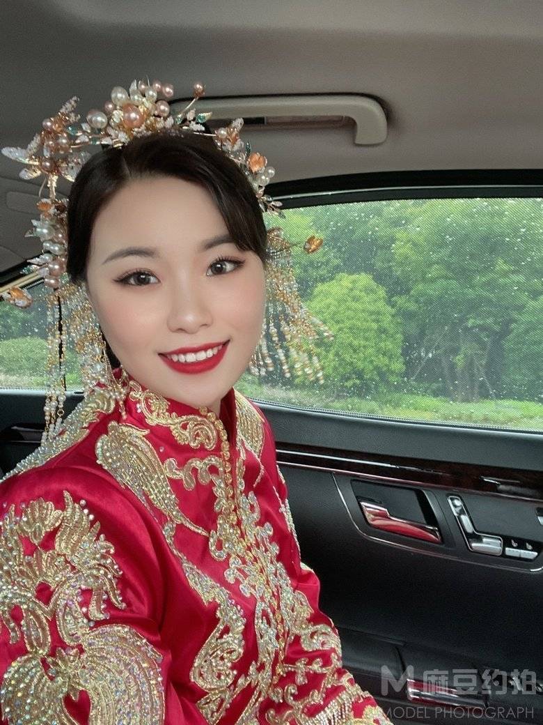 妆容模特