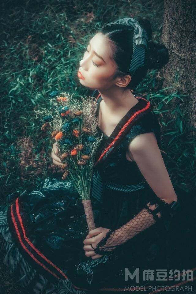 情绪模特