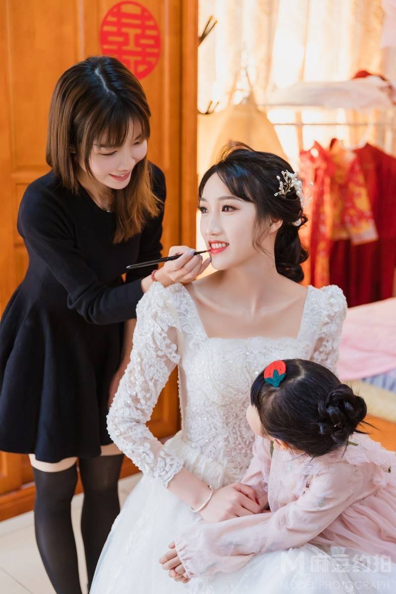 妆容模特