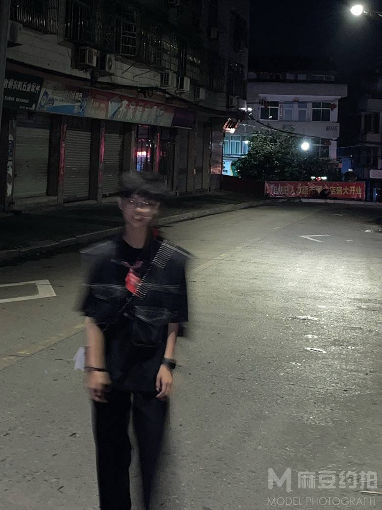胶片模特