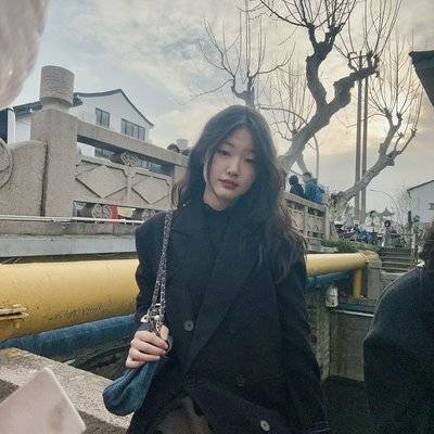 宝丽来模特