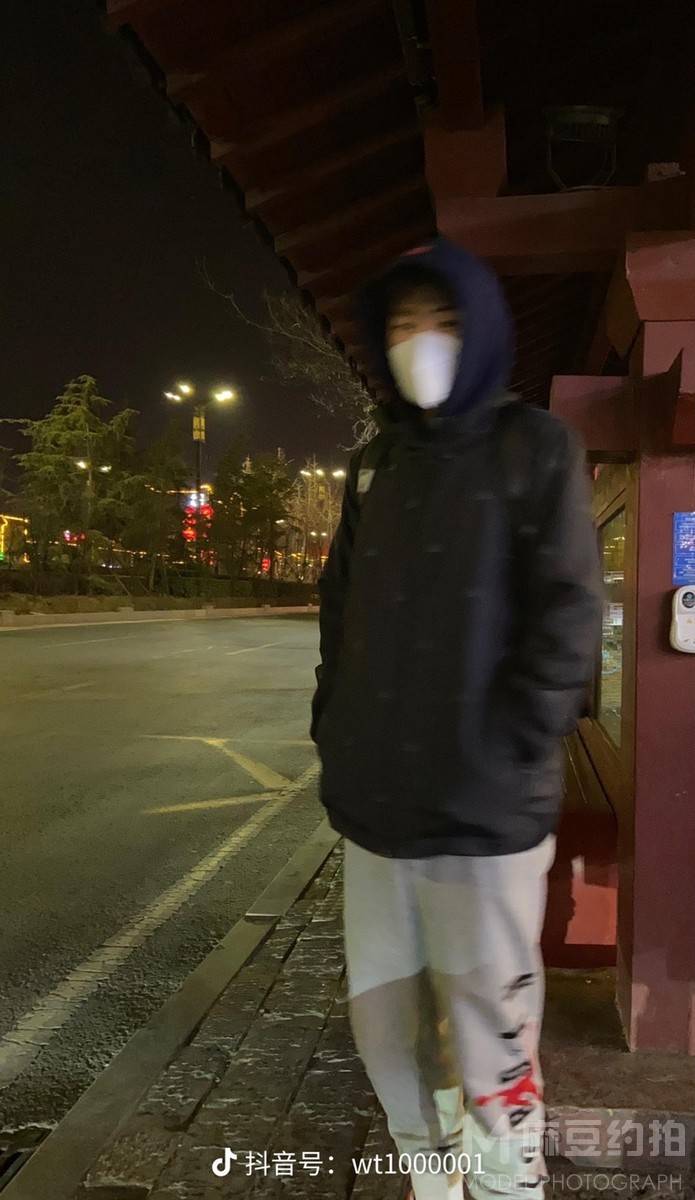 校园模特