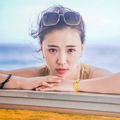 黑白模特