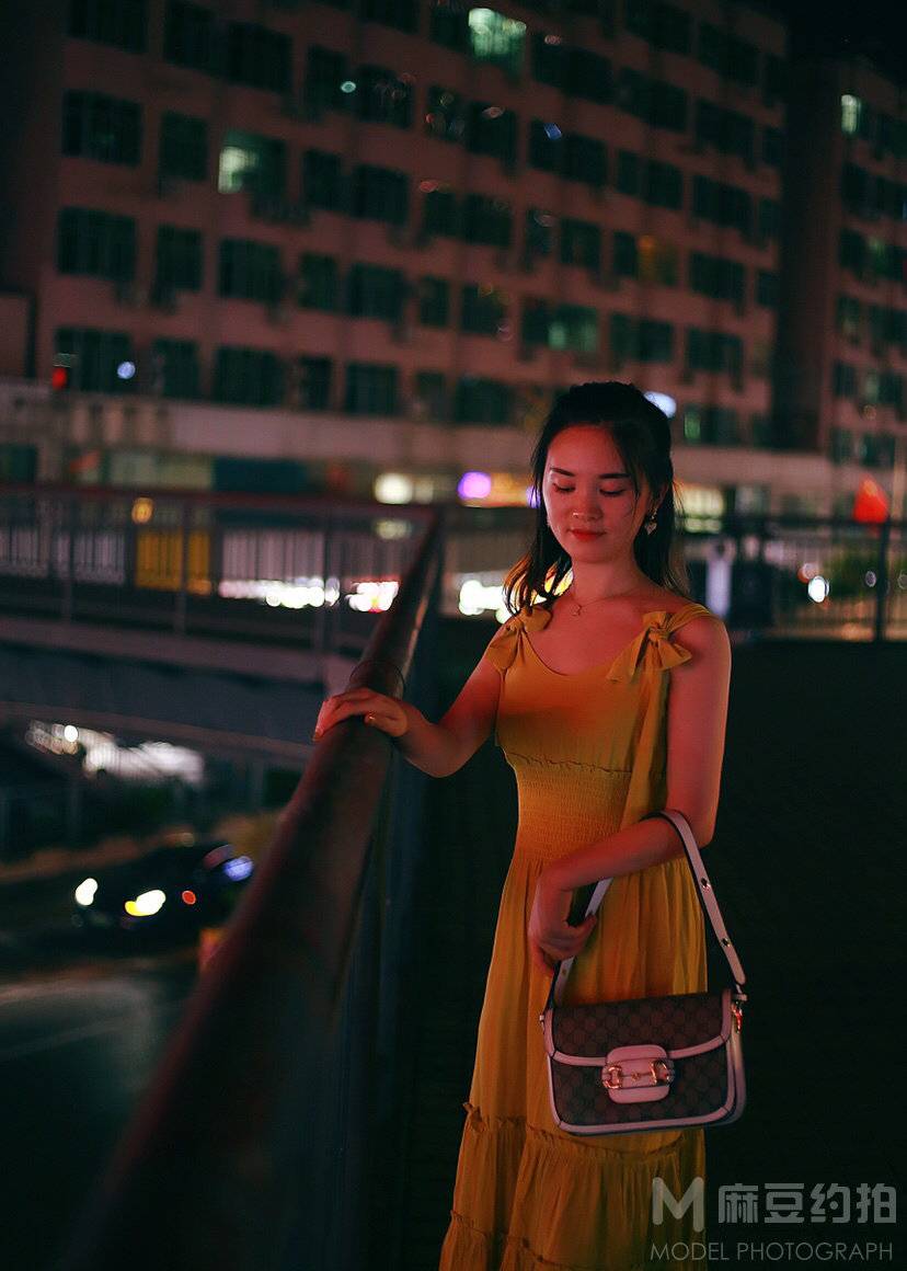 夜景模特