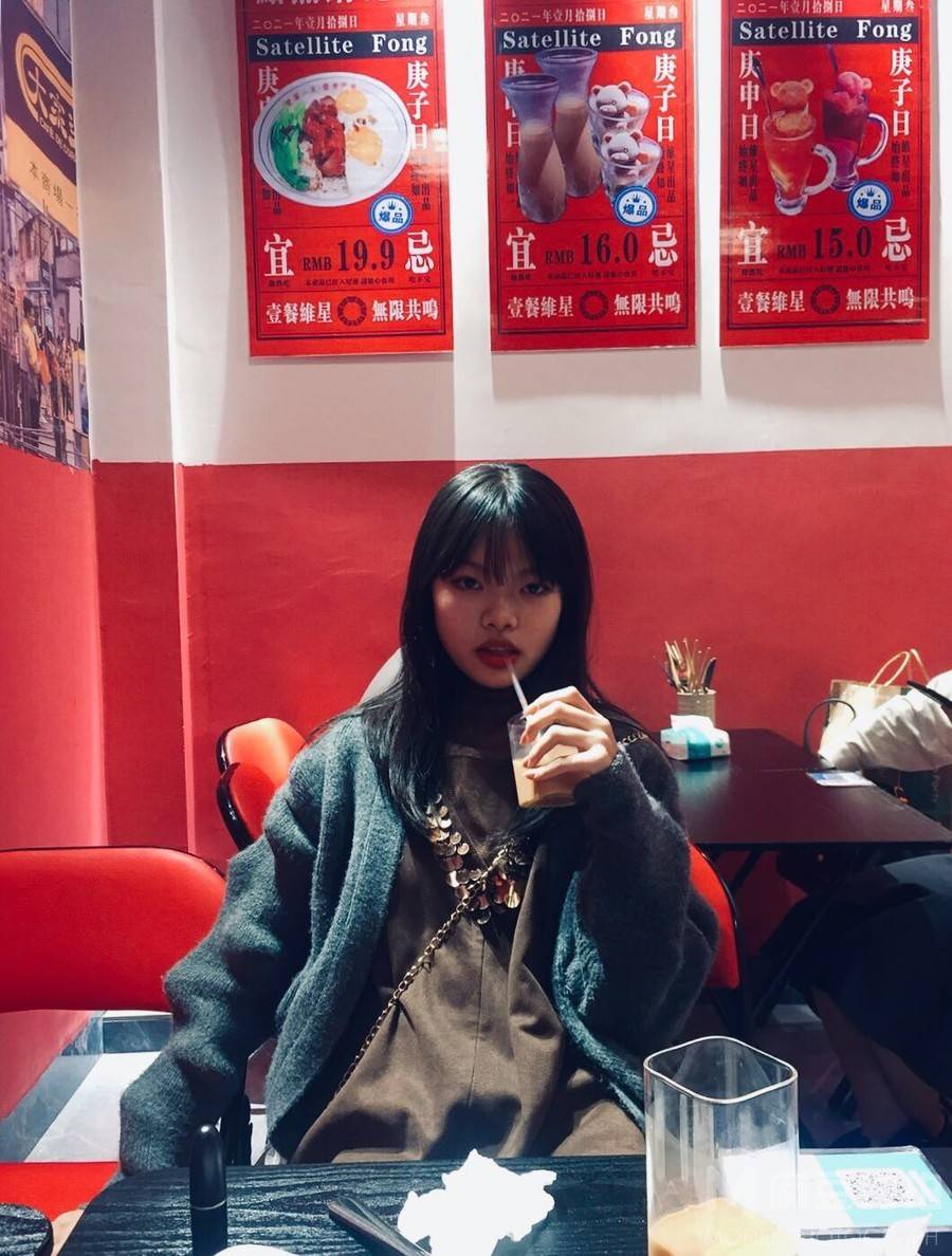 胶片模特