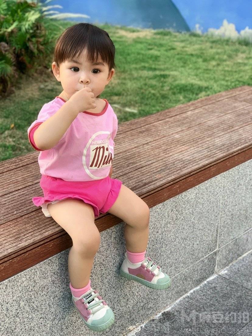 清新模特