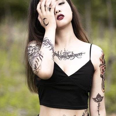 暗黑模特