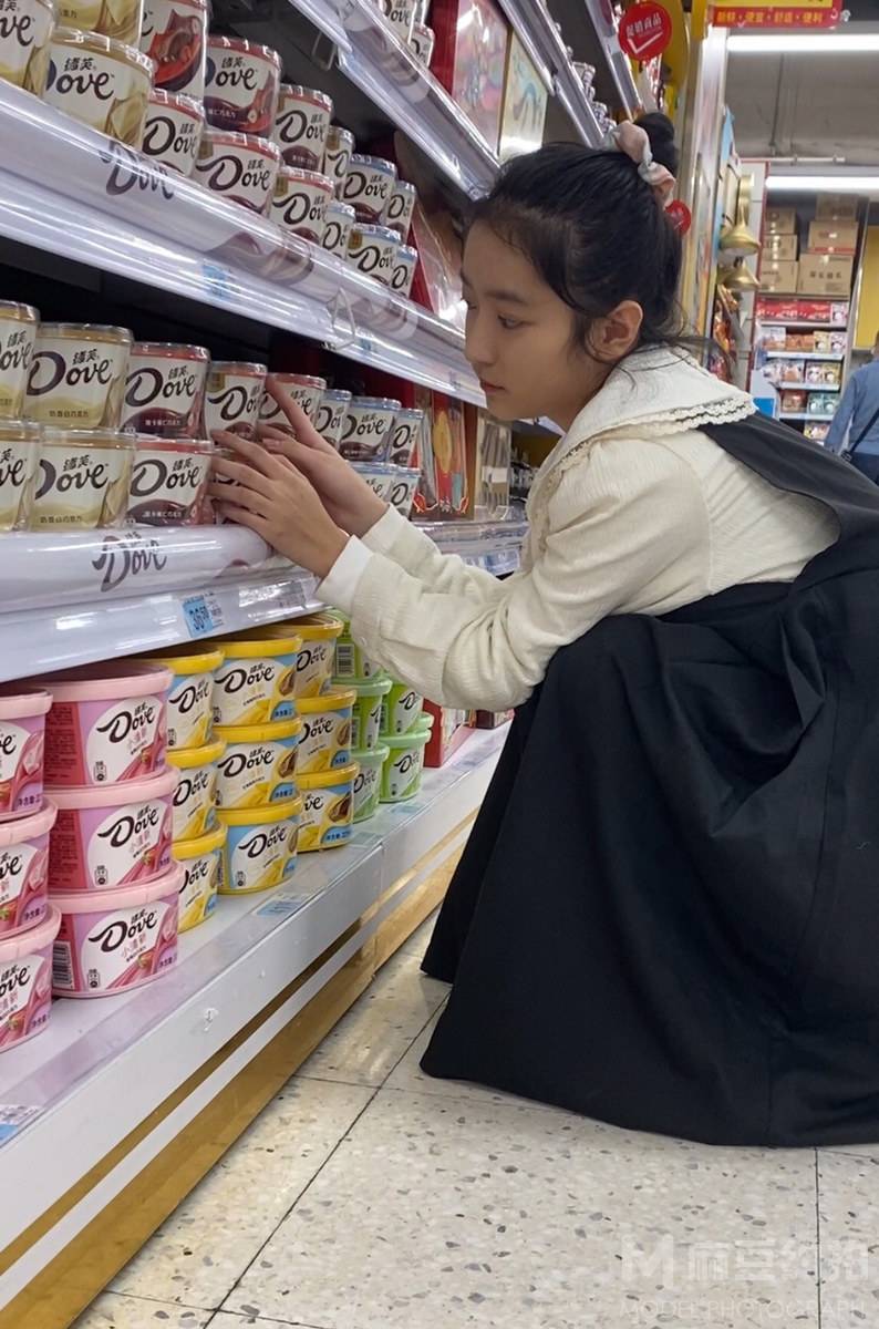 校园模特
