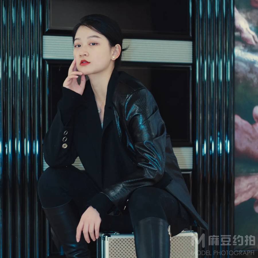 情绪模特