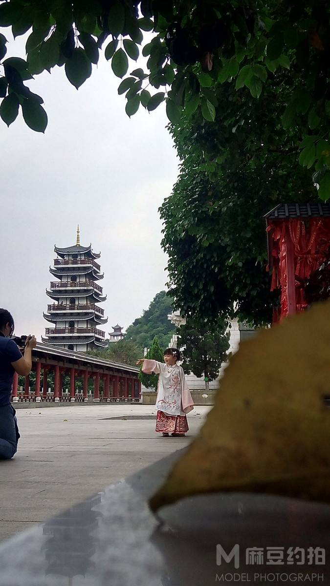 汉服模特