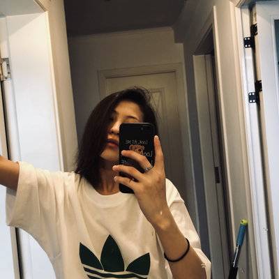 黑白模特