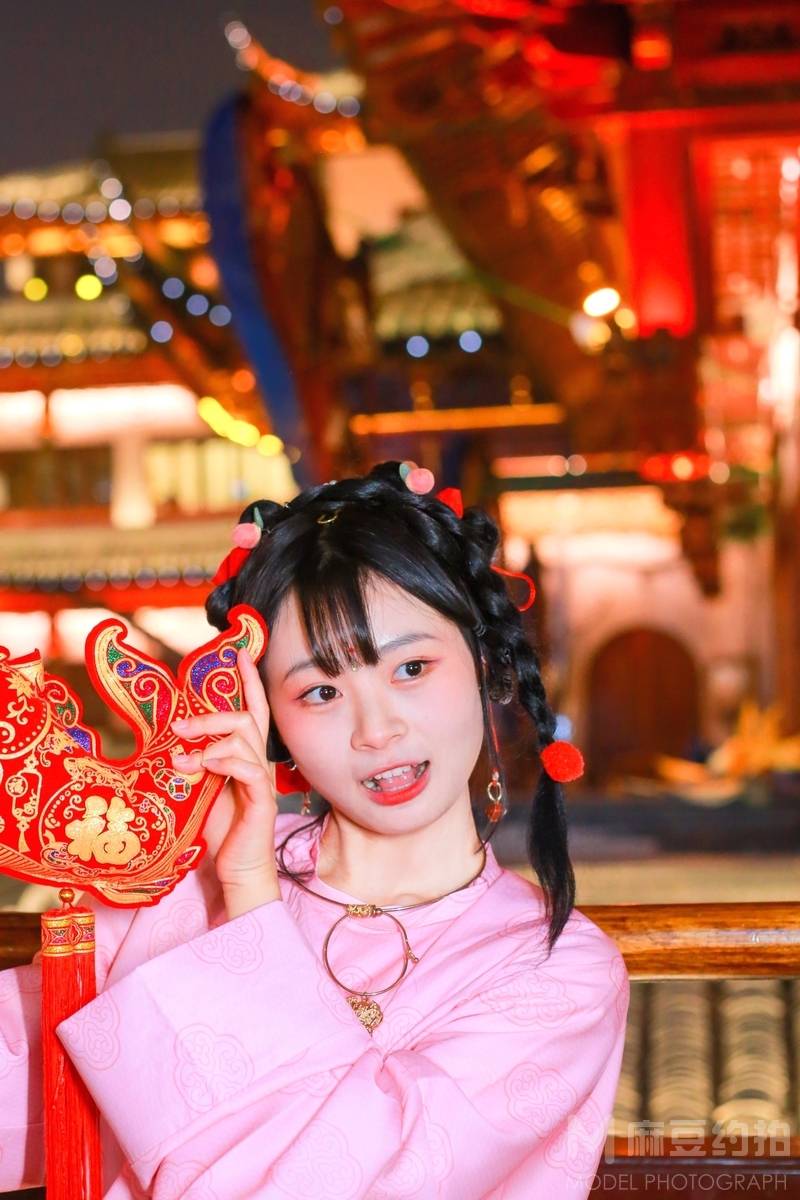 汉服模特