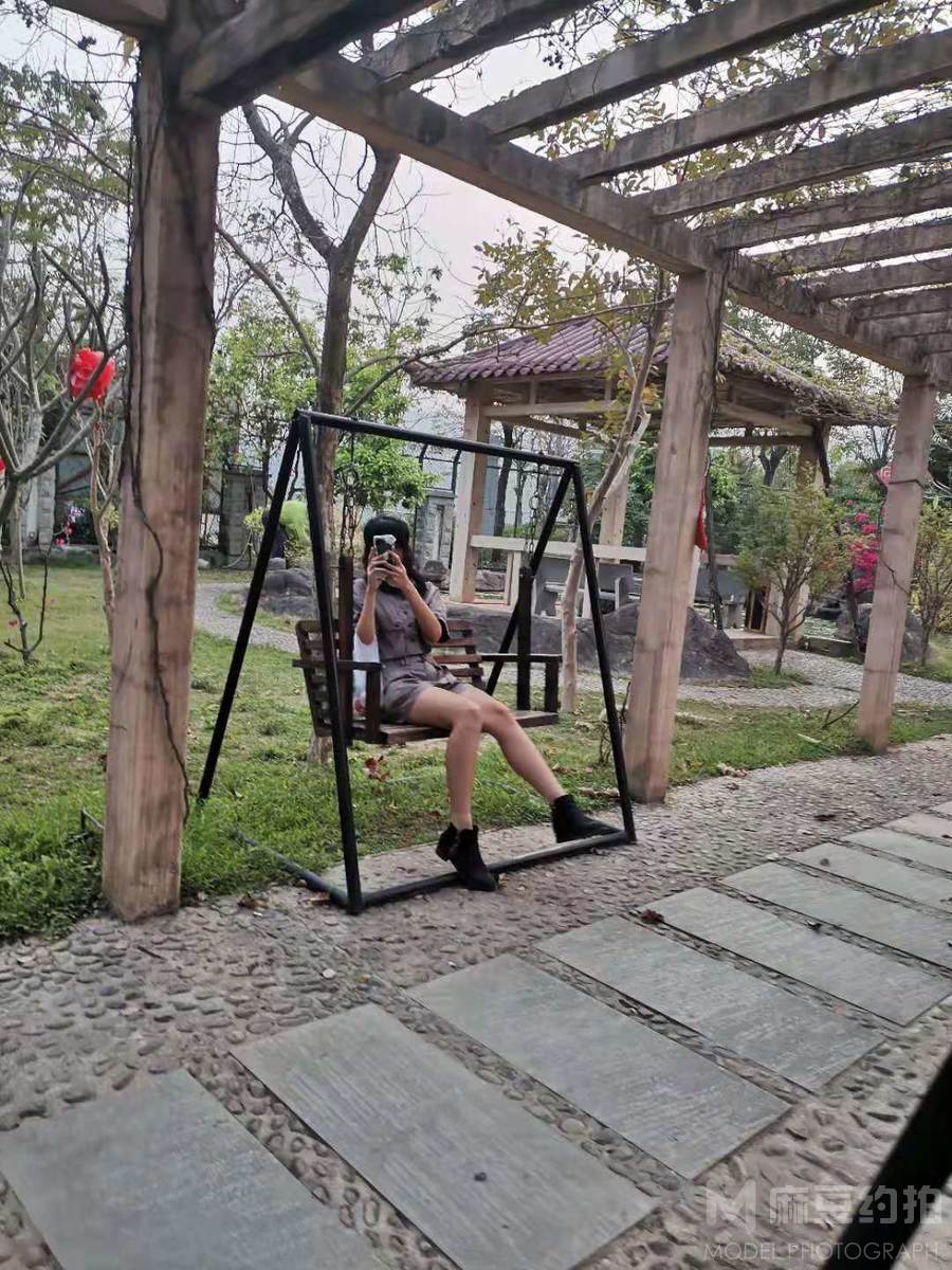 校园模特