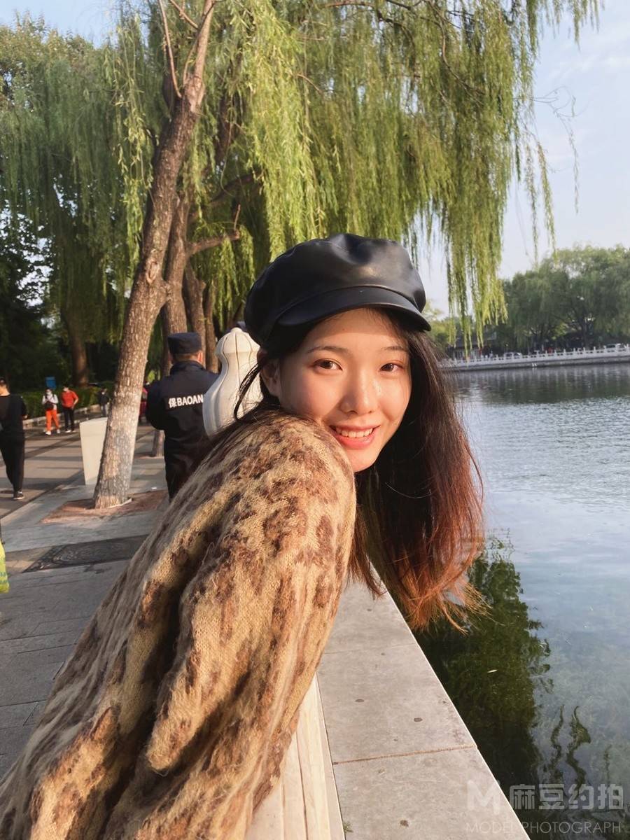 宝丽来模特