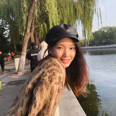 宝丽来模特