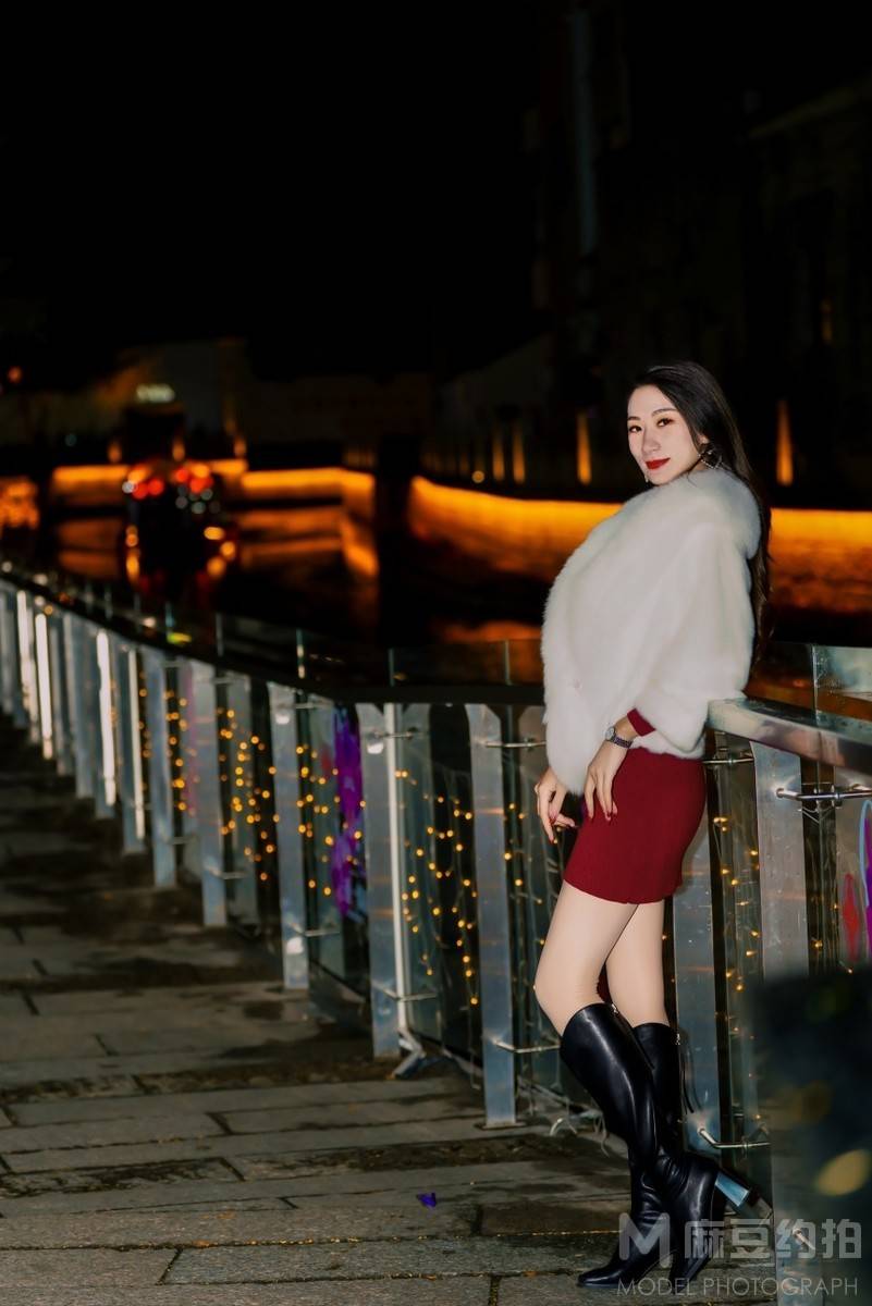 夜景模特