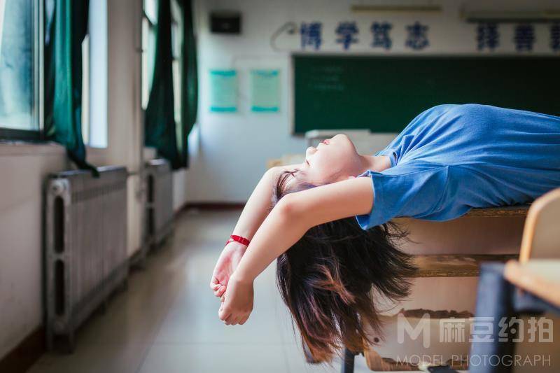 胶片模特