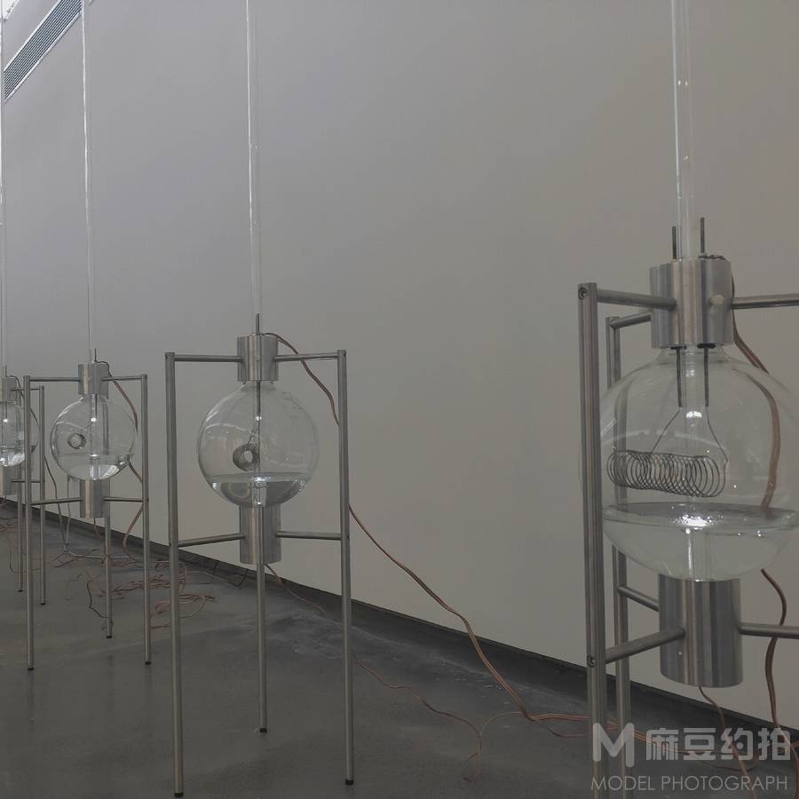 黑白模特