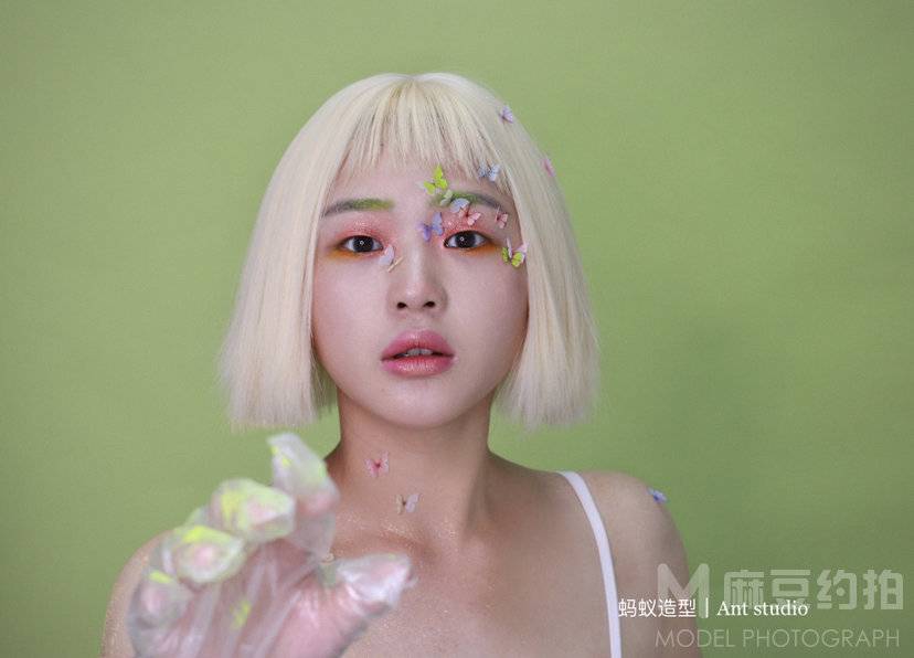 妆容模特