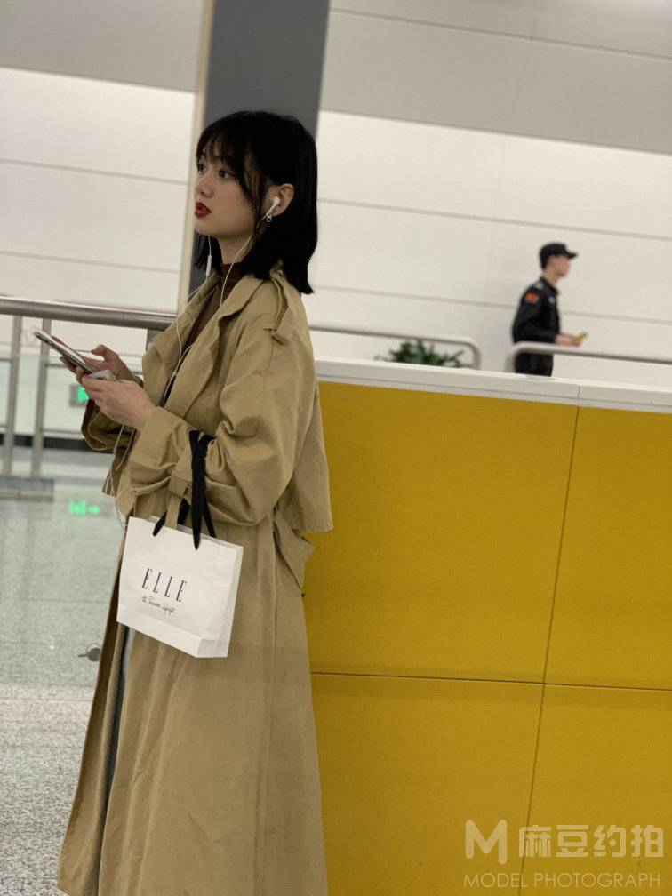 情绪模特