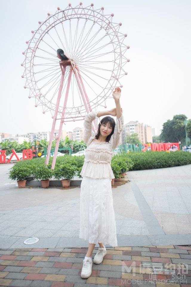 校园模特