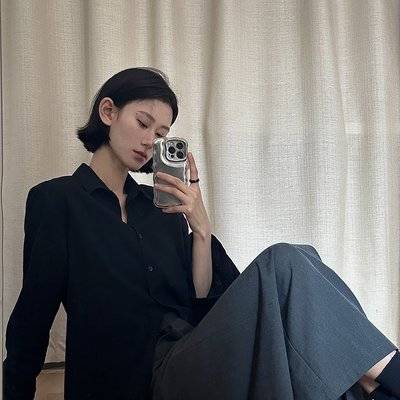 黑白模特
